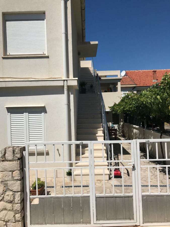 Apartmants Matic Podaca Esterno foto